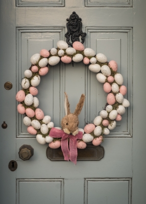 Guide to making your own Easter Door Wreath